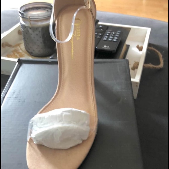 Nude and clear heels brand new size 9 - Picture 3 of 5